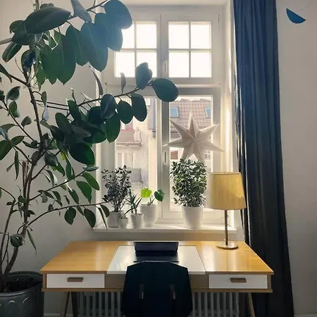 Lägenhet Nastrojowe Mieszkanie W Centrum *